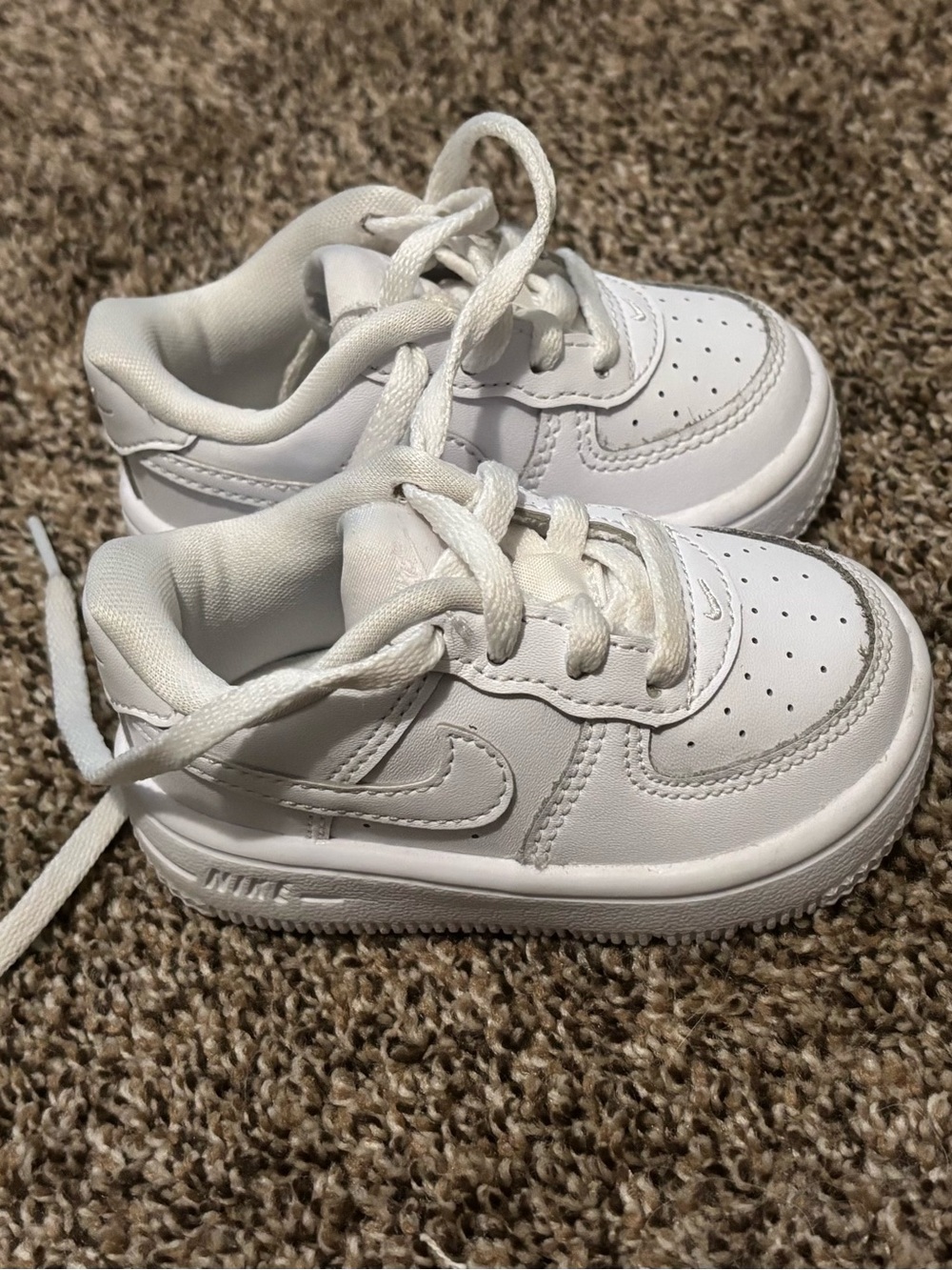 Nike Kids White Leather Low-Top Sneakers